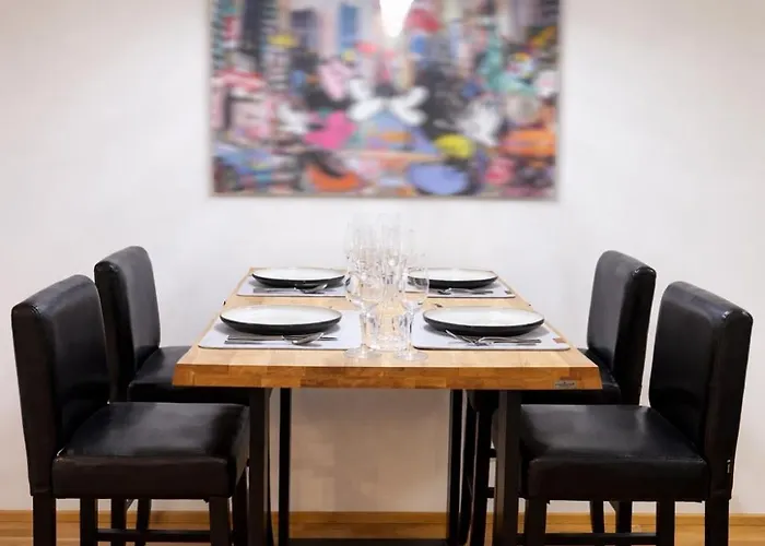 Wohnen Am Fluss Im Donaublick - Garten, Cafe & Wlan, Self-checkin, Parkplatz, Fuer 4 Gaeste リンツ