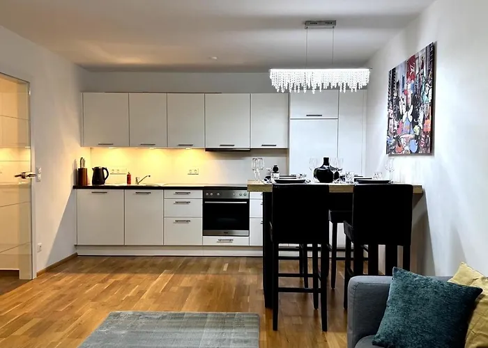 Wohnen Am Fluss Im Donaublick - Garten, Cafe & Wlan, Self-checkin, Parkplatz, Fuer 4 Gaeste